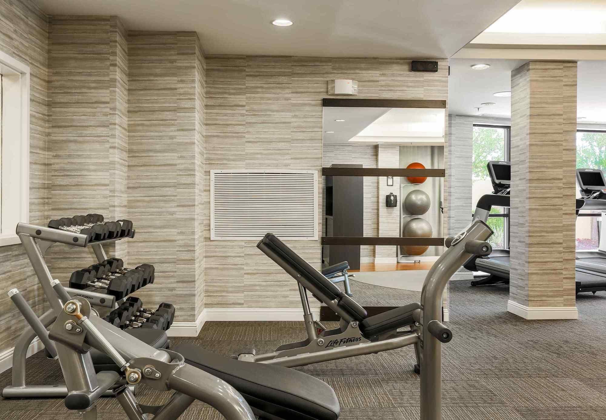 Courtyard By Marriott Roseville Galleria Mall/Creekside Ridge Drive Екстериор снимка