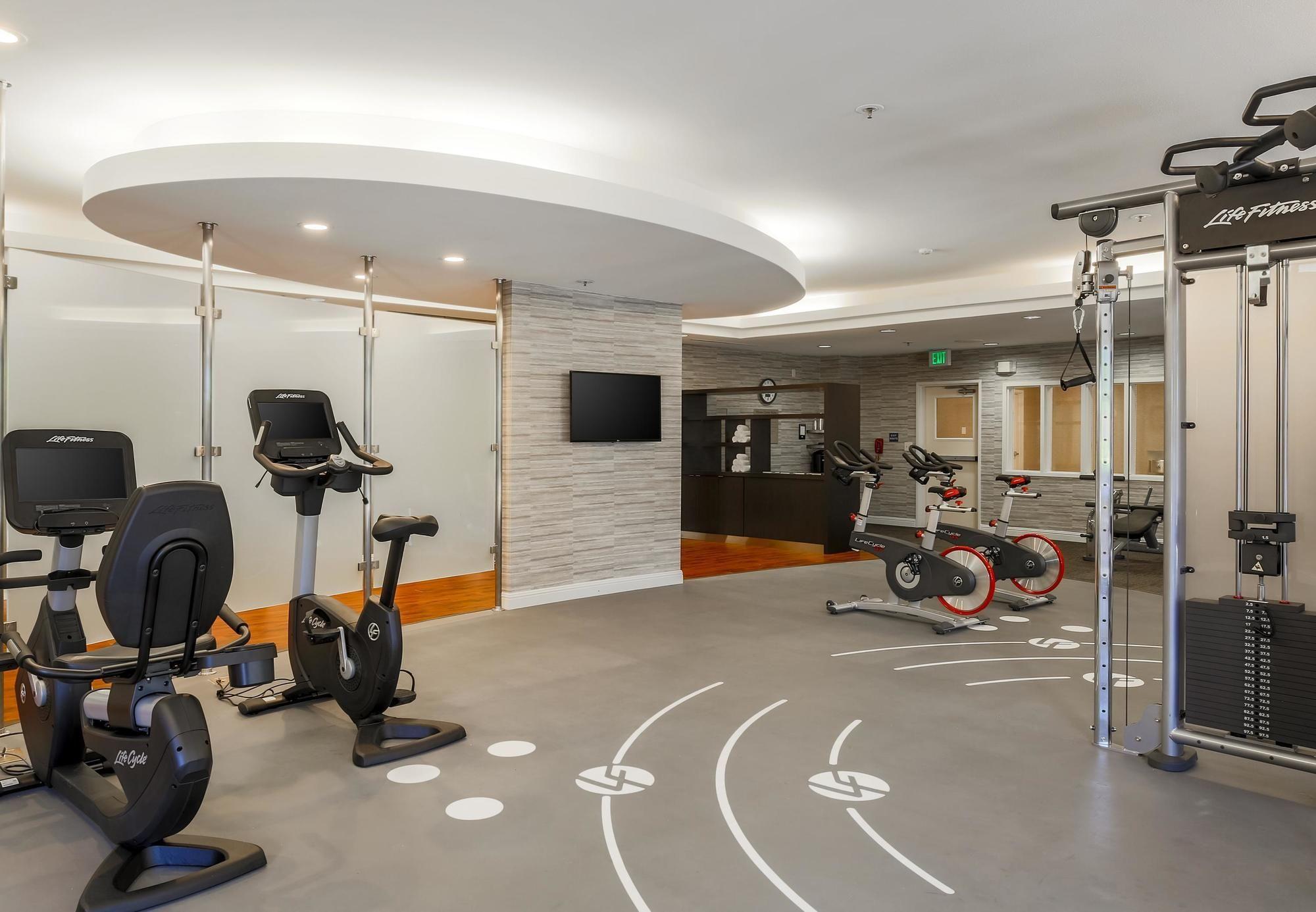 Courtyard By Marriott Roseville Galleria Mall/Creekside Ridge Drive Екстериор снимка