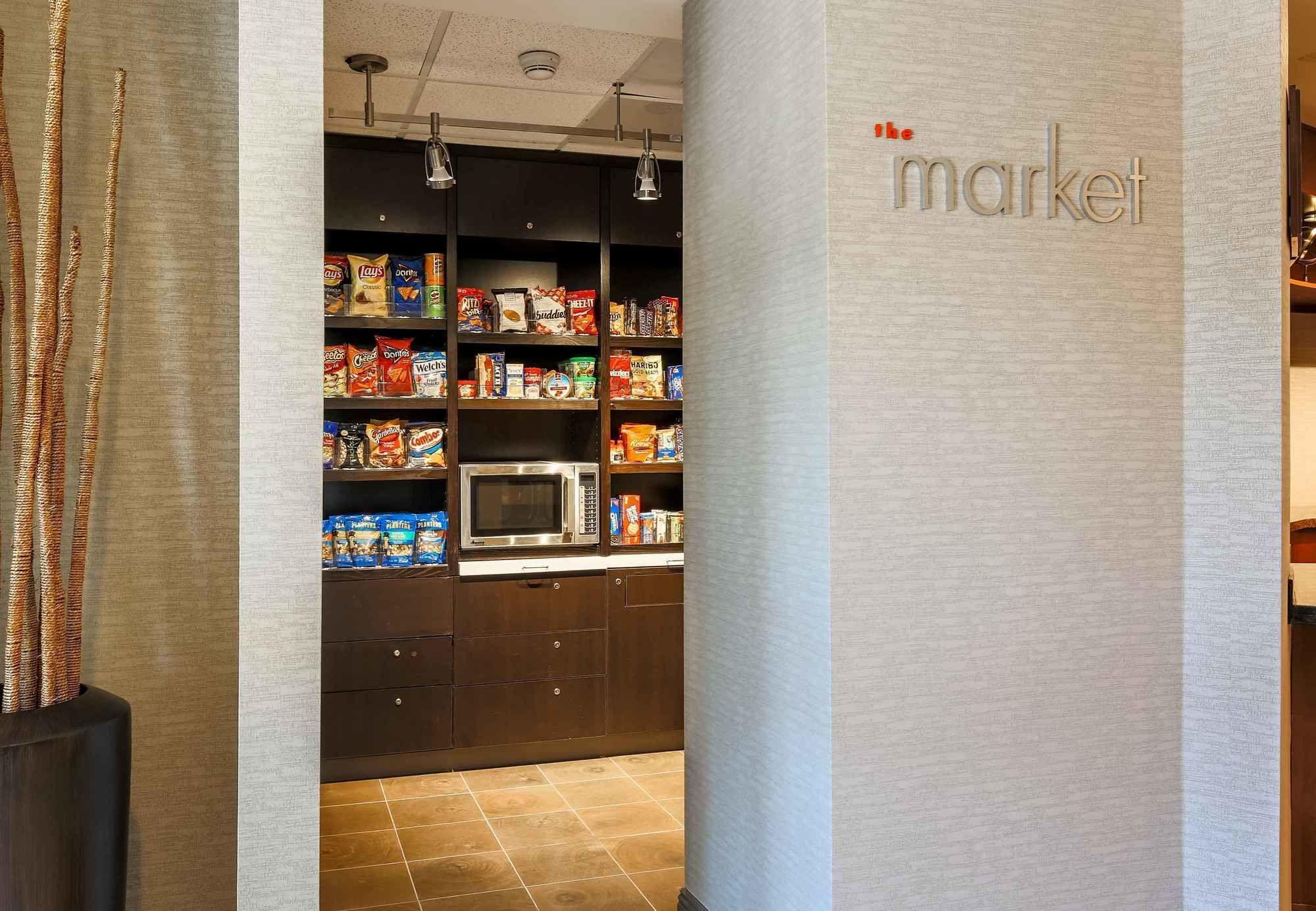 Courtyard By Marriott Roseville Galleria Mall/Creekside Ridge Drive Екстериор снимка