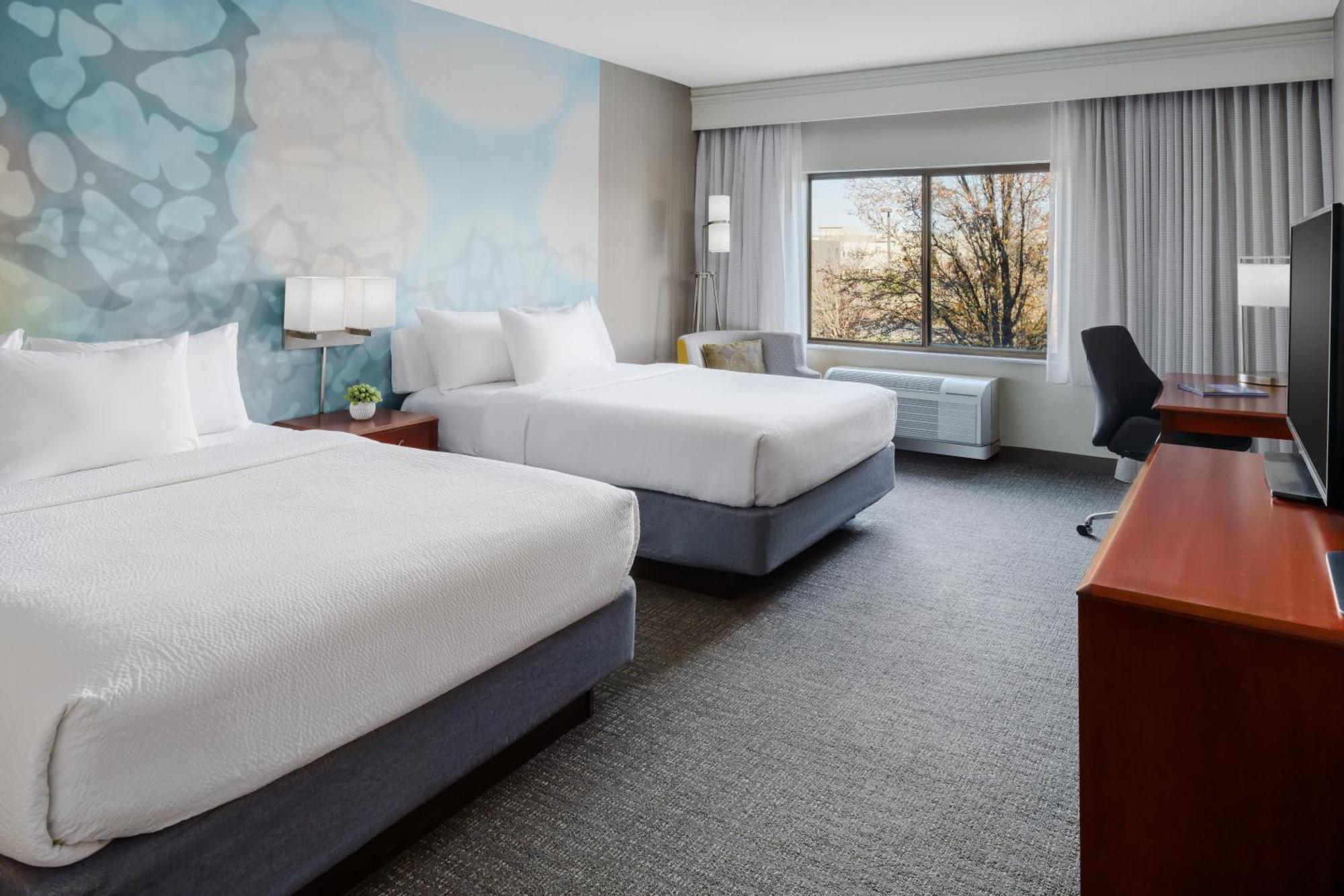 Courtyard By Marriott Roseville Galleria Mall/Creekside Ridge Drive Екстериор снимка