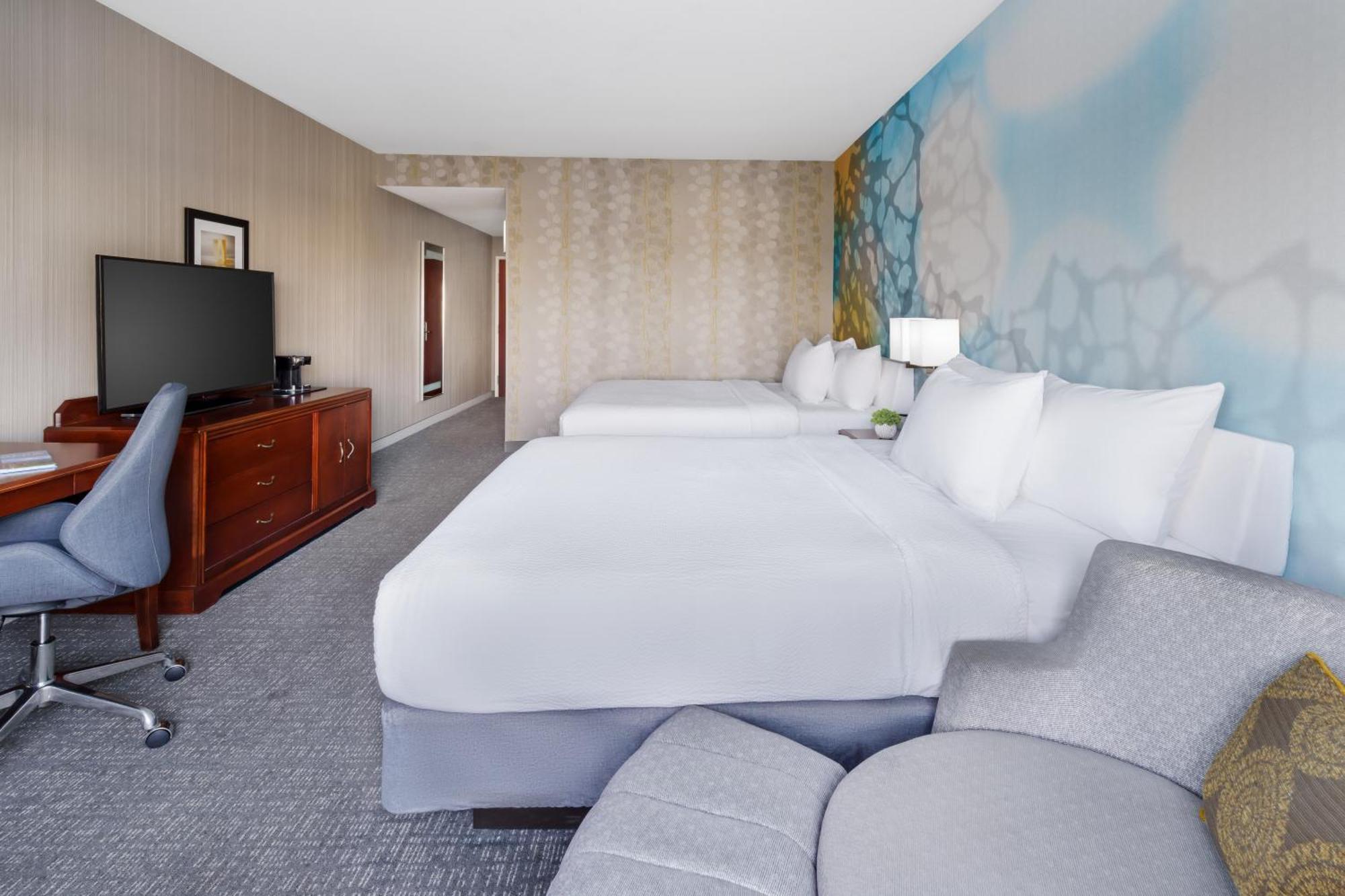 Courtyard By Marriott Roseville Galleria Mall/Creekside Ridge Drive Екстериор снимка