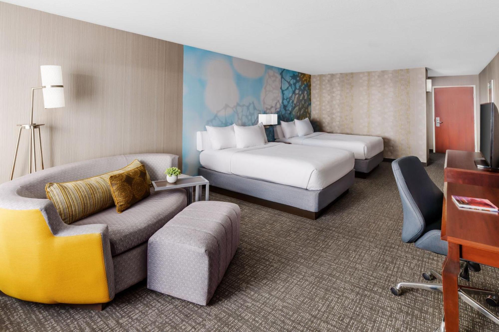 Courtyard By Marriott Roseville Galleria Mall/Creekside Ridge Drive Екстериор снимка