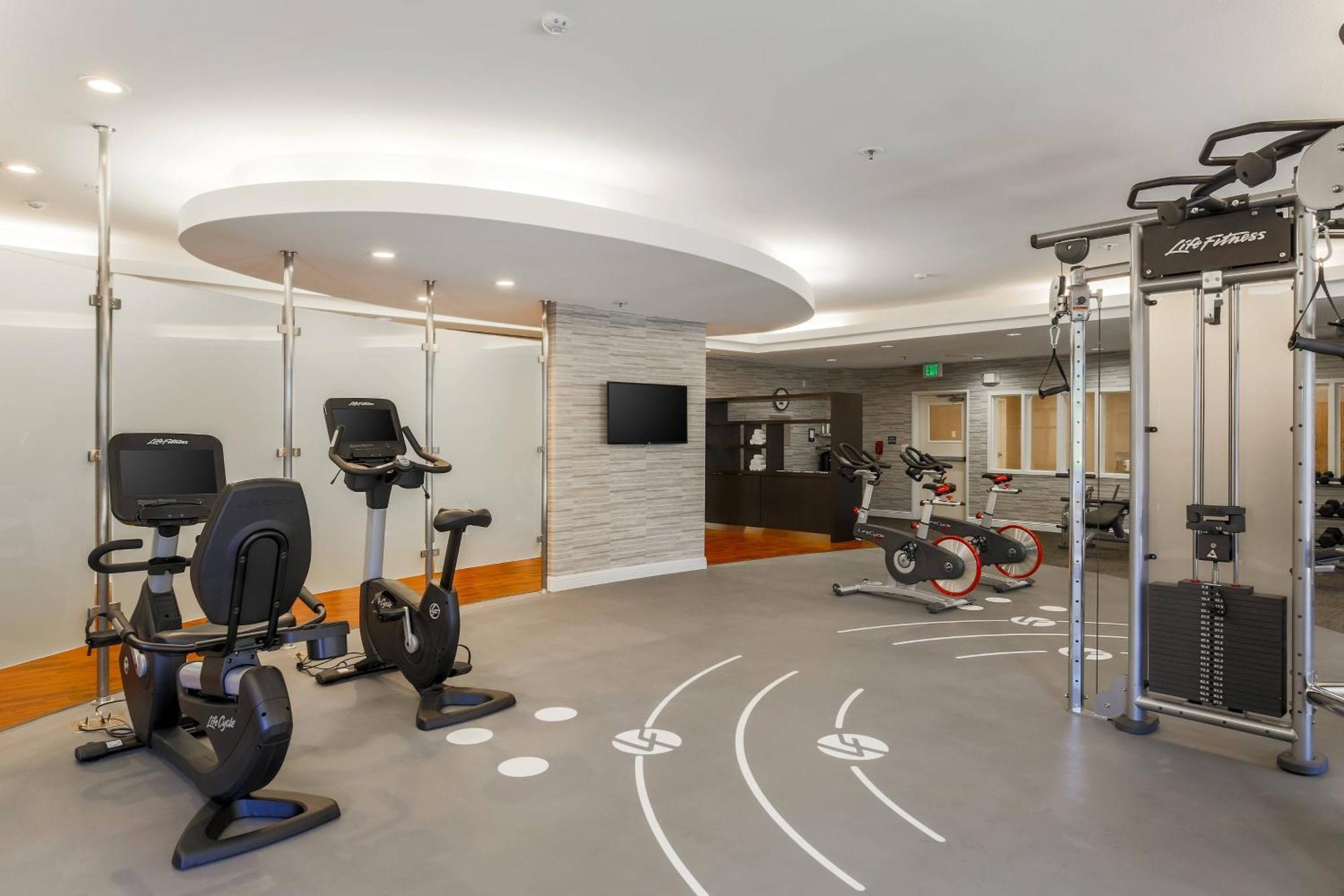 Courtyard By Marriott Roseville Galleria Mall/Creekside Ridge Drive Екстериор снимка